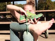 Upcycle - Nikki's waitress Nikes update