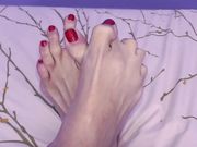 Terra Mizu - Top of my giant feet - Mikayla Miles