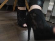 Czech Soles - Mafia's hitgirl came for her ransom money