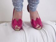Sasha trampling in EXTREME pink high heels!