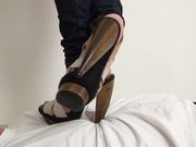 Candy and Sasha trampling in extreme high heels