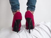 Candy and Sasha trampling in extreme high heels