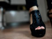 Beaten by two hookers, humiliated and stomped