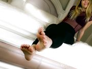 Worship Amber – Total Foot Domination