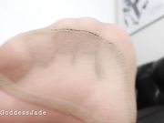 Your Goddess Jade – Feet in Nylon Worship