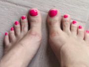 Cayenne - pink toes feet tease