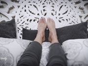 Stella Liberty - My New Blue Pedicure