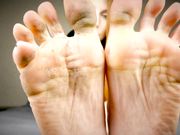 Goddess Olivia Rose - Weak For Dirty Feet