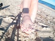 naughtynikki777 - FEET AT THE BEACH