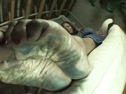 JERK TO KANDICE'S DIRTY SMELLY SOLES