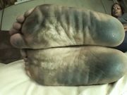 JERK TO KANDICE'S DIRTY SMELLY SOLES