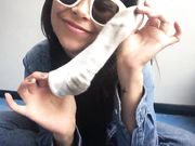 JERK TO MY SWEATY FEET