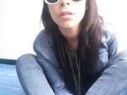 JERK TO MY SWEATY FEET