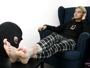 Karina Uses her slave after university Long foot worship and ridicule